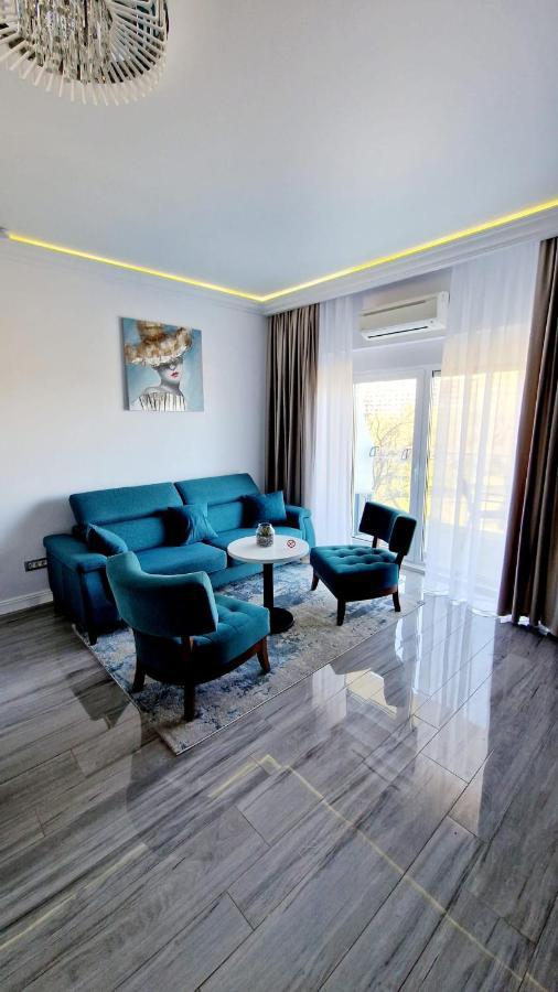 White Tower - Private Studio 106 Mamaia Esterno foto